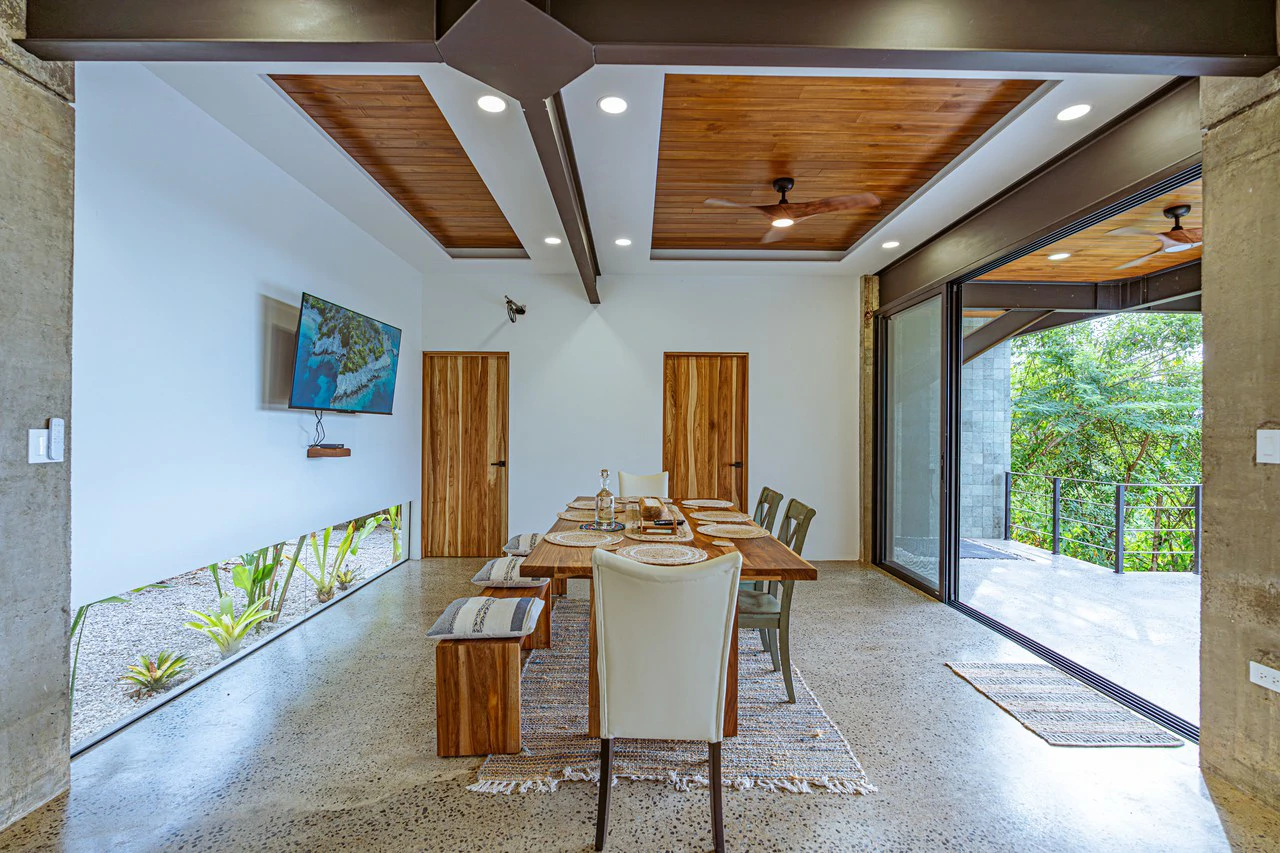 Casa Las Brisas Stunning Whale’s Tail Ocean View Home in Uvita - Gallery image 17