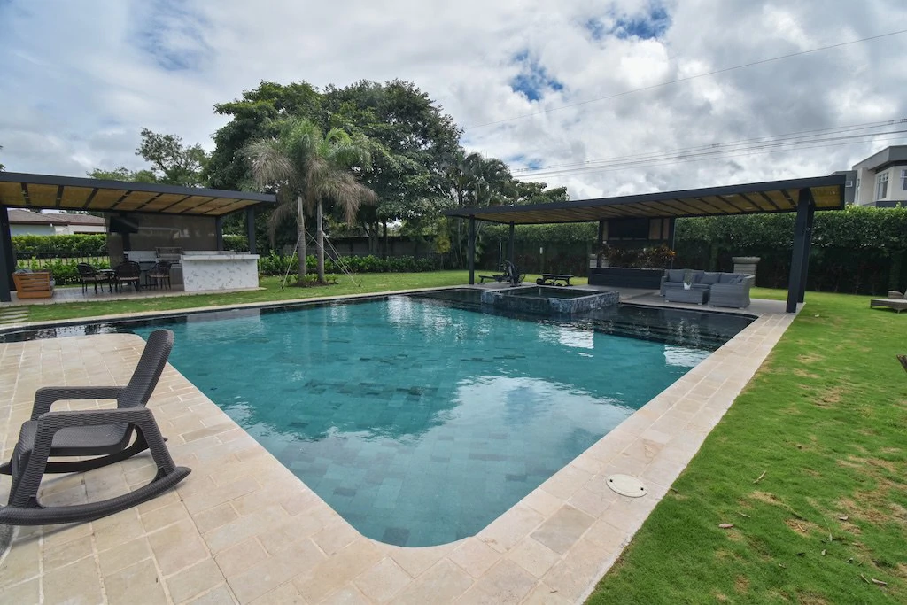 House For Sale in Lindora - Gallery image 40