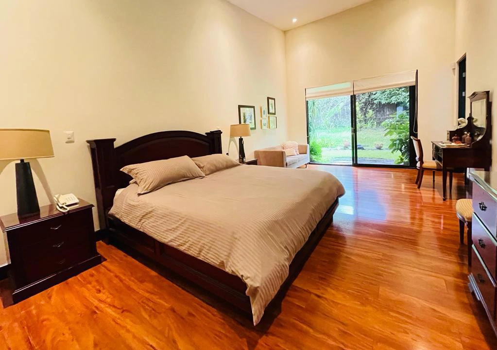 One Floor House for Sale Wide Garden Santa Ana Costa Rica - Gallery image 16