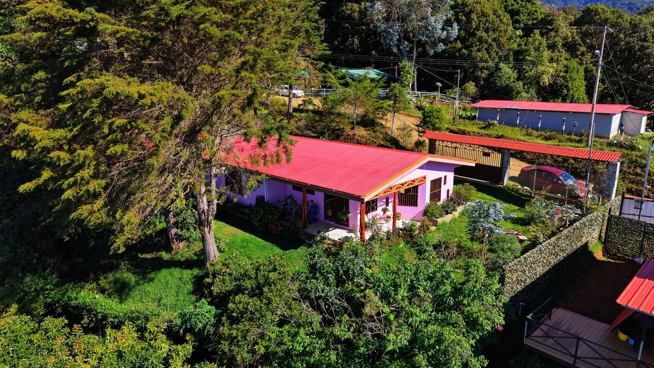 Mountain House For Sale in Division de Páramo