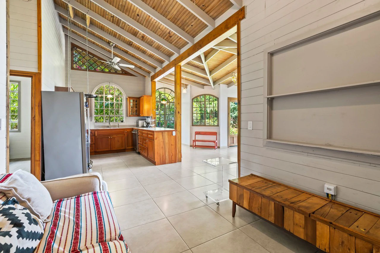 1.6 ACRES – 3 Bedroom Ocean And Mountain View Home With Pool, Public Road Frontage, ASADA Water, Room To Expand!!!! - Gallery image 17