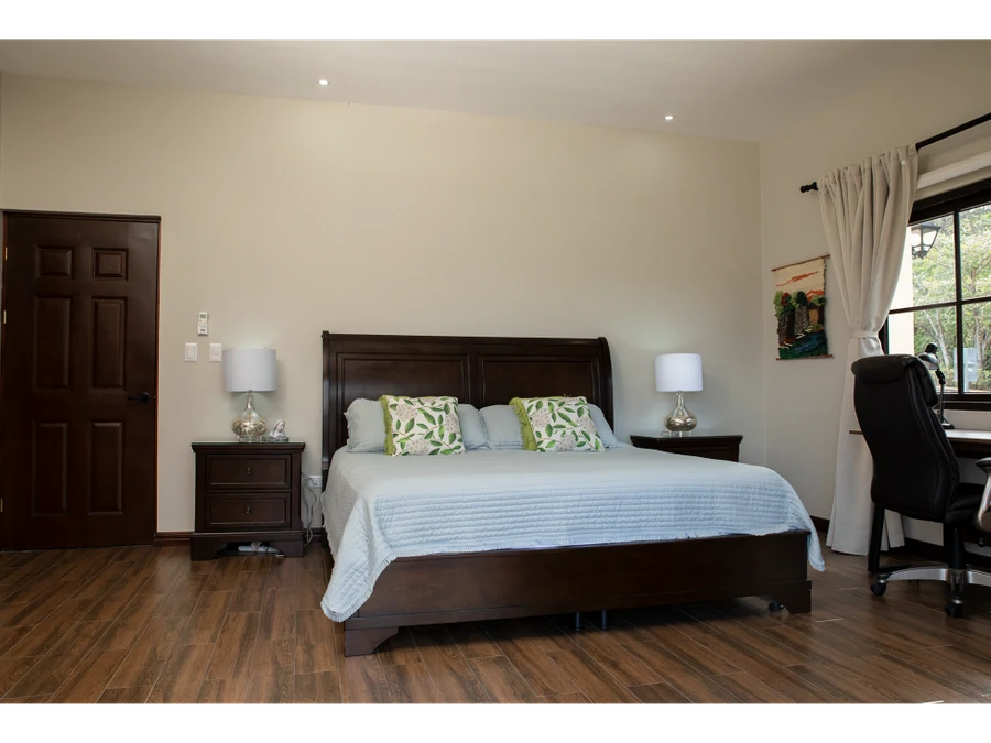 Exclusive Luxury Residence in Gated Community – Brasil de Santa Ana - Gallery image 12