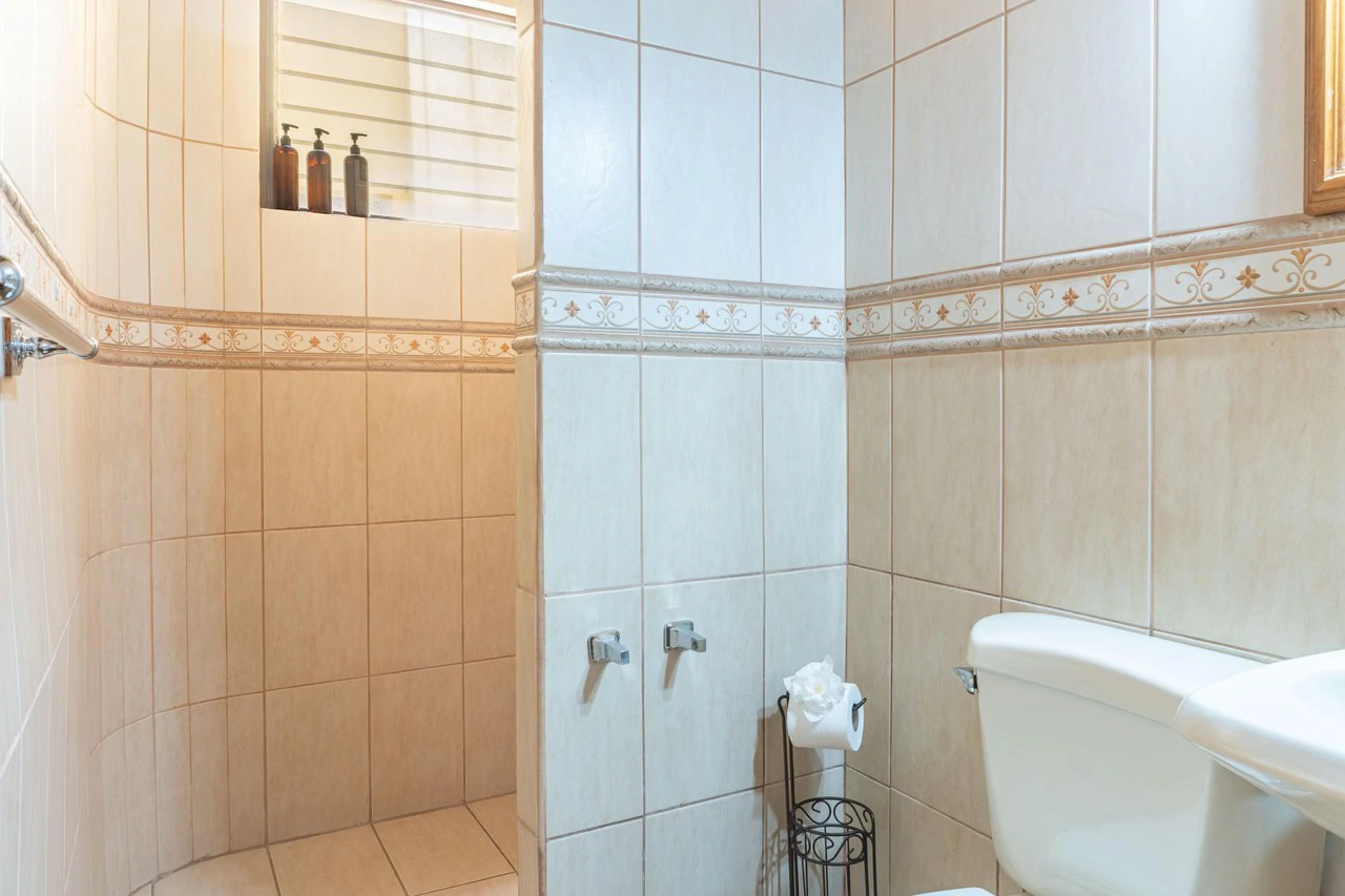 3 Bedroom Condo in the Center of Samara - Steps to the Beach - photo 17