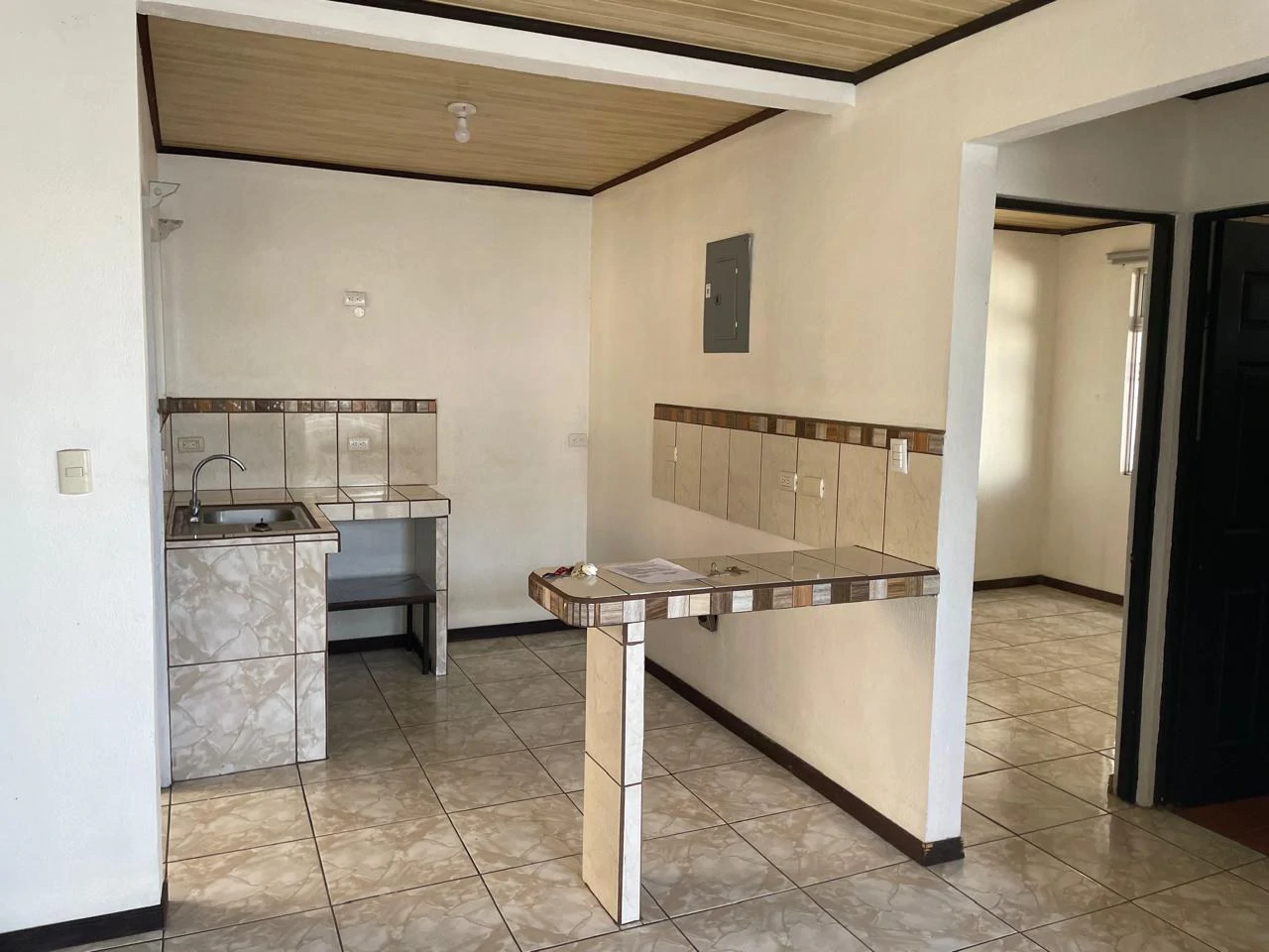 Great ROI in Exploding town!: Apartments close to the Free Zones - Gallery image 6