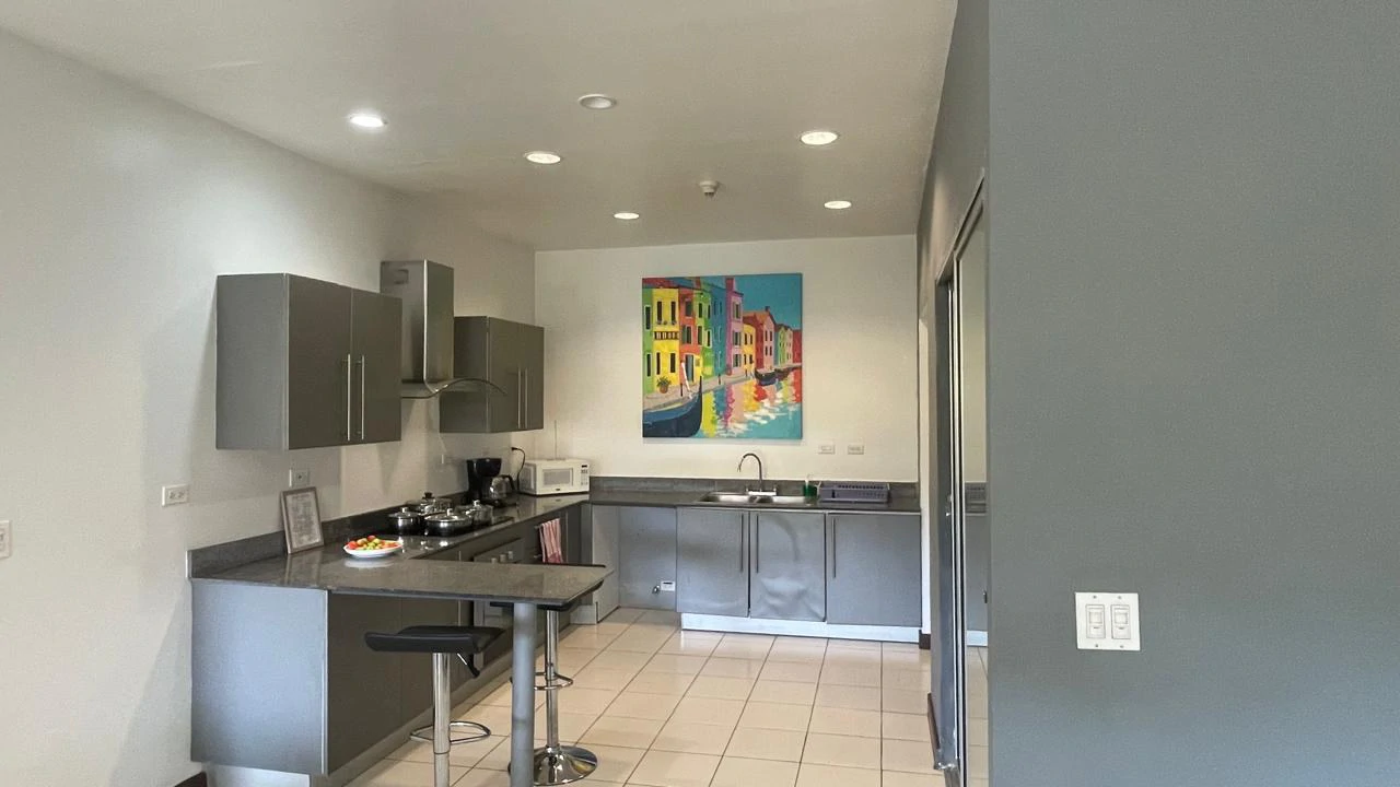 Condo Jaco Bay. Jaco Costa Rica: Near the Coast Apartment For Sale in Jacó - Gallery image 4