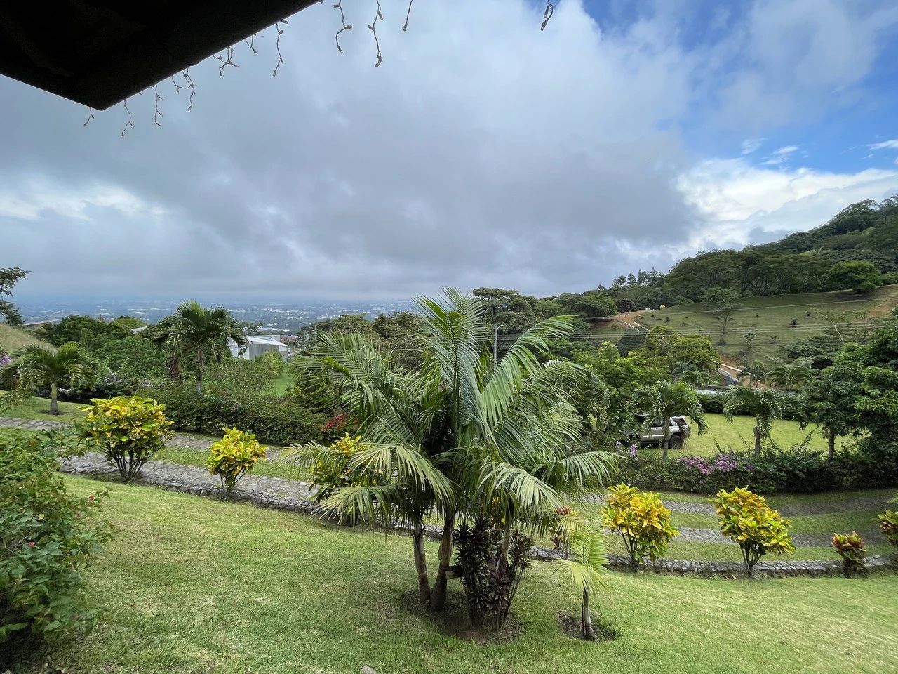 Main house plus 7 rental cabins — a proven income-generating property. - Gallery image 29