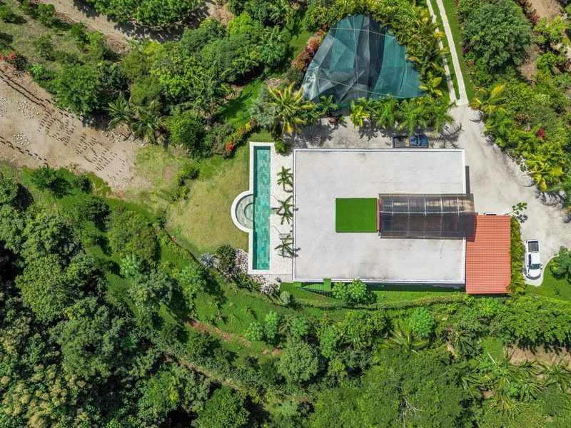 Casa Koi: Luxury 3-Hectare Hilltop Property with Stunning 360° Mountain Views, Main Home, Guest House & Workshop, Minutes from Samara - Gallery image 26
