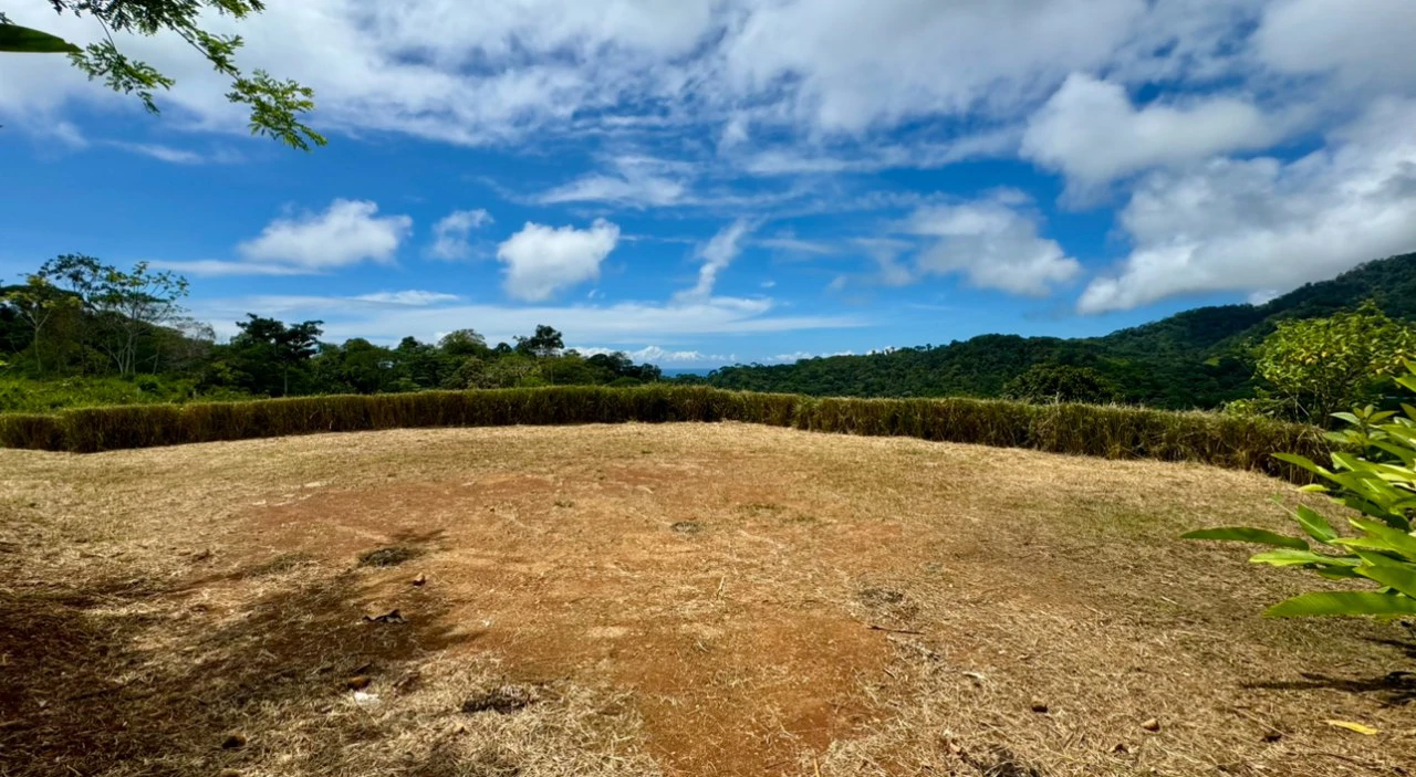 Spring and Waterfall!  3,2 Acres lot in Uvita Mountains - Gallery image 13