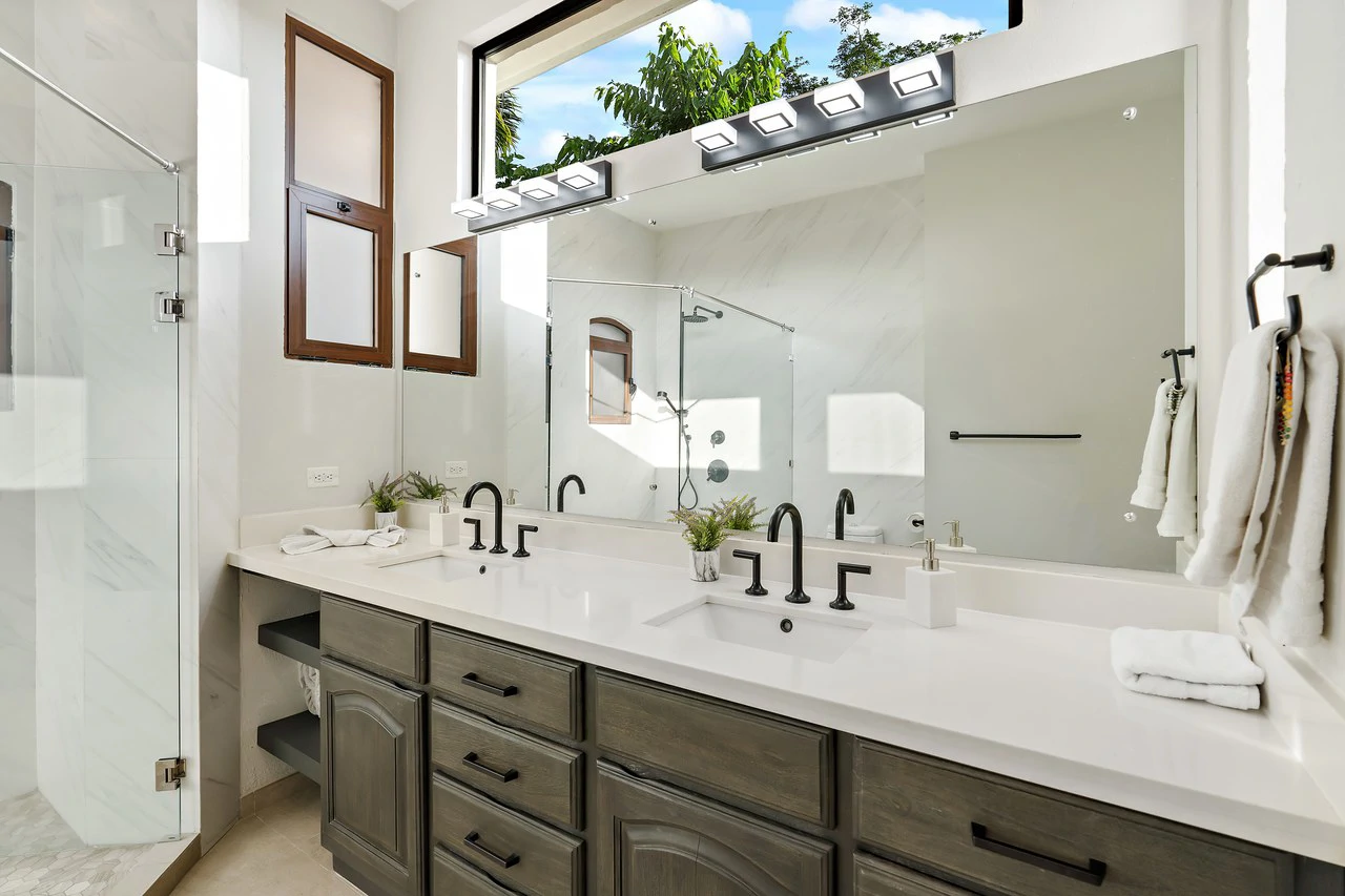 Villa Melina: Reserva Conchal Stunning Ocean and Golf course views - Gallery image 19