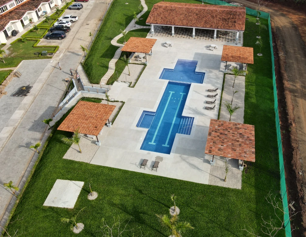 Jacarandas #22: Modern Townhome with Amenities Just Minutes from the Beach - Gallery image 20