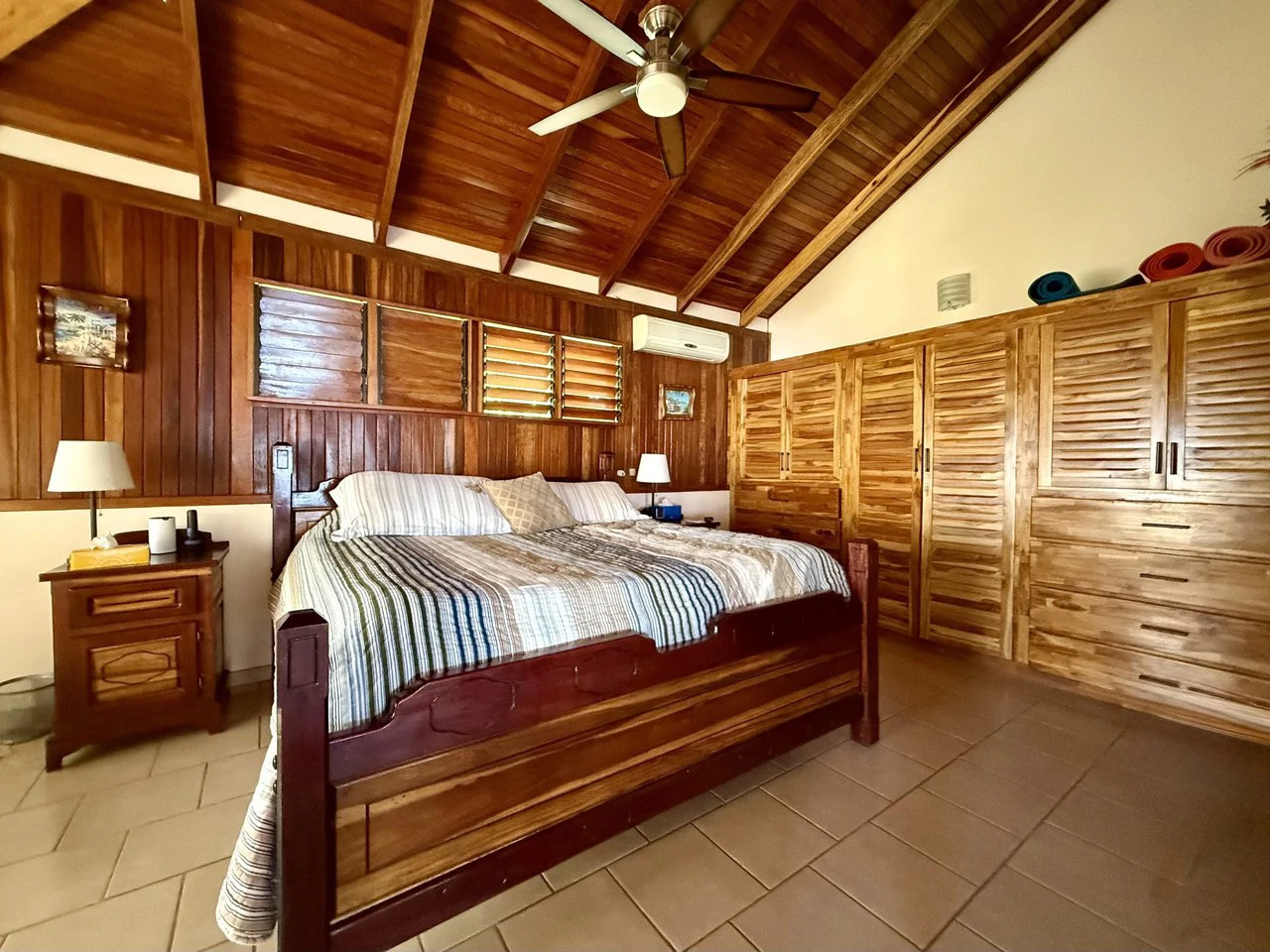 CASA DE LAPAS - OCEAN VIEW: Could you live at the Top of a Mountain in Costa Rica?  Because.... now you can!  Billion dollar views for only $1 Million USD. - Gallery image 29