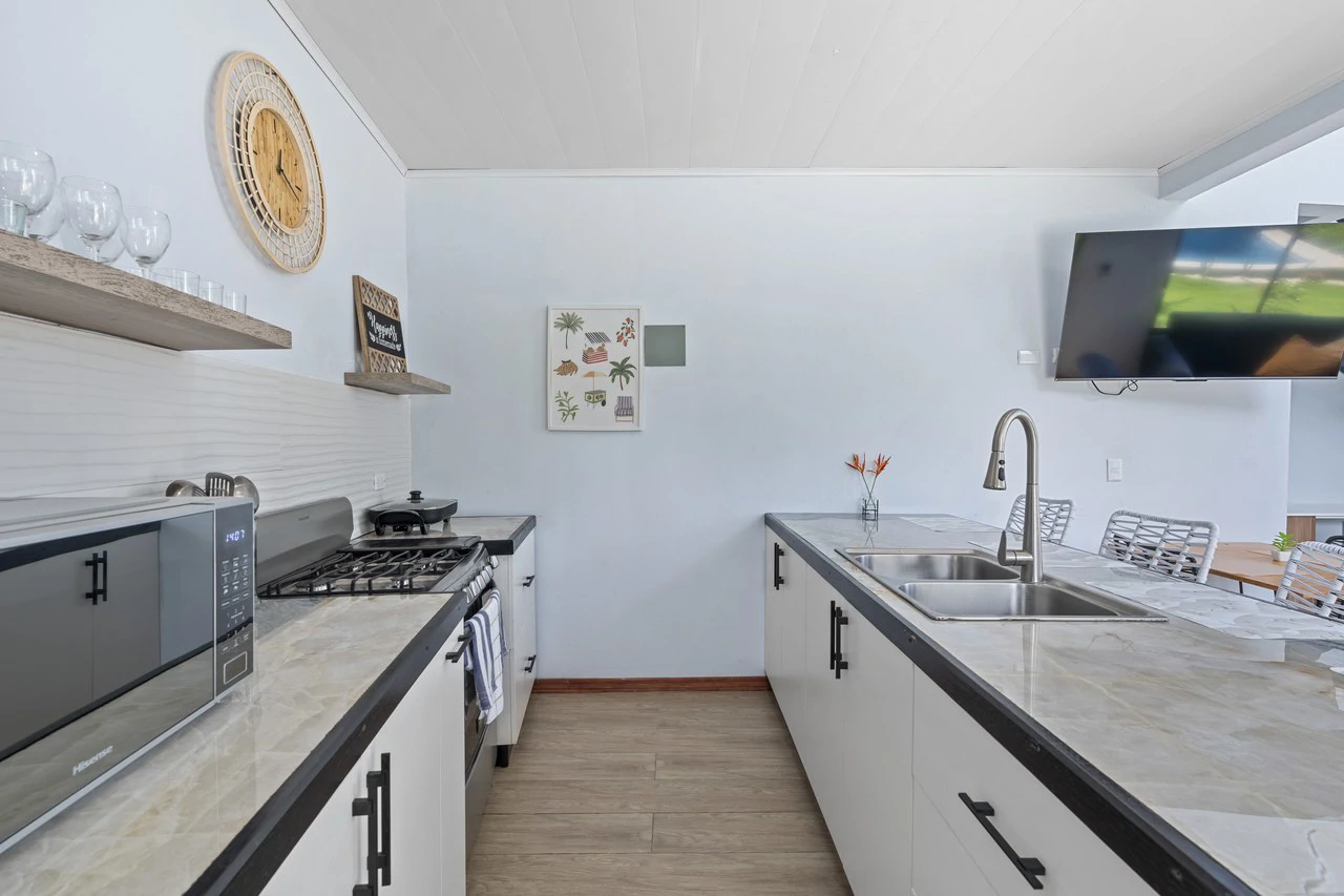 Casa Azul: House & Cabina For Sale Near Tamarindo! - Gallery image 8