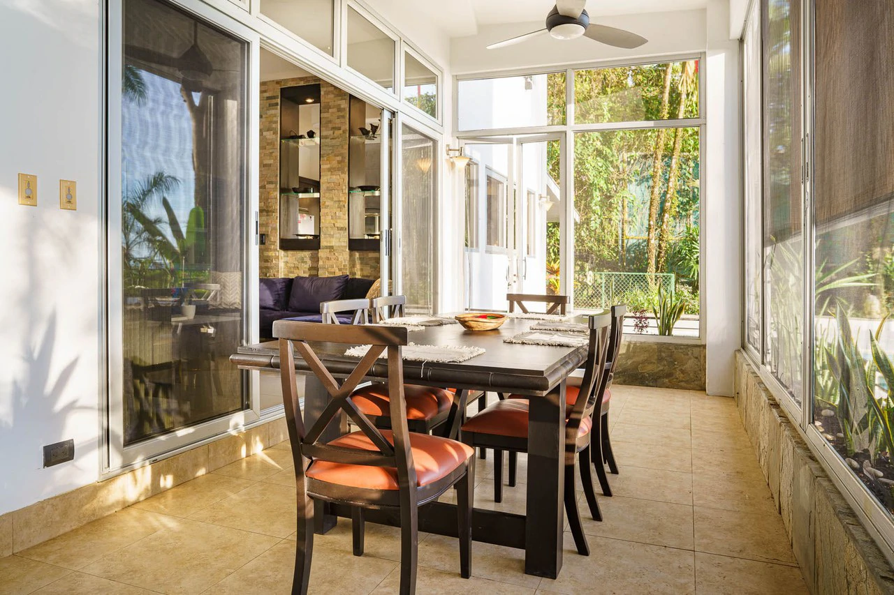 1.42 ACRES – 4 Bedrooms 2 Story Ocean-View Home With 2 Bedroom Guest House In Premium Beach Community, Walk to the Beach! - Gallery image 21