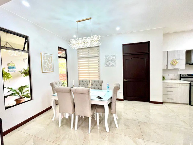 CA-005 Casa del Invernadero: Premium 3-BR / 3.5-BA Gated Estate in Grecia | Turnkey Furnished Option, Private Greenhouse, Clay Roof & River Access - Gallery image 13