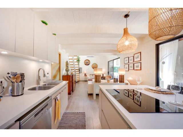 Luxury double Condos for Sale in Playa Potrero, 800 mts away from Penca Beach, with a wonderful common swimming pool and jacuzzi in tropical garden - Gallery image 11
