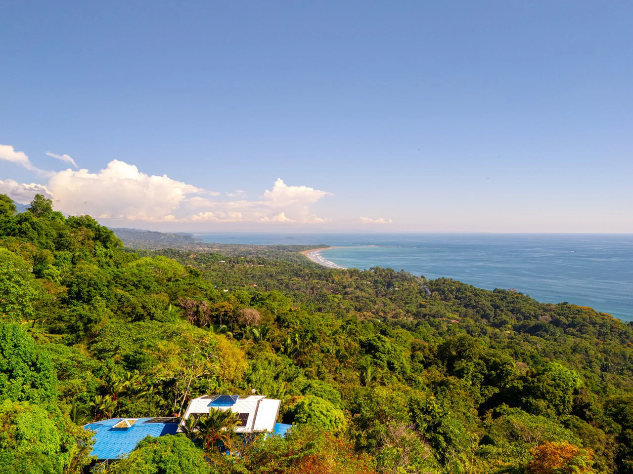 Casa Vista Harmonia: Legendary Ocean Views and Sustainable Living!