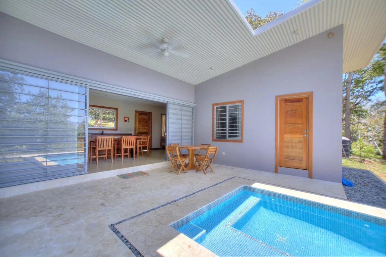 0.2 ACRES – 3 Bedroom Home With Pool Walking Distance To Beach And Surf Breaks, Surfer’s Dream!!!: Near the Coast House For Sale in Playa Pavones