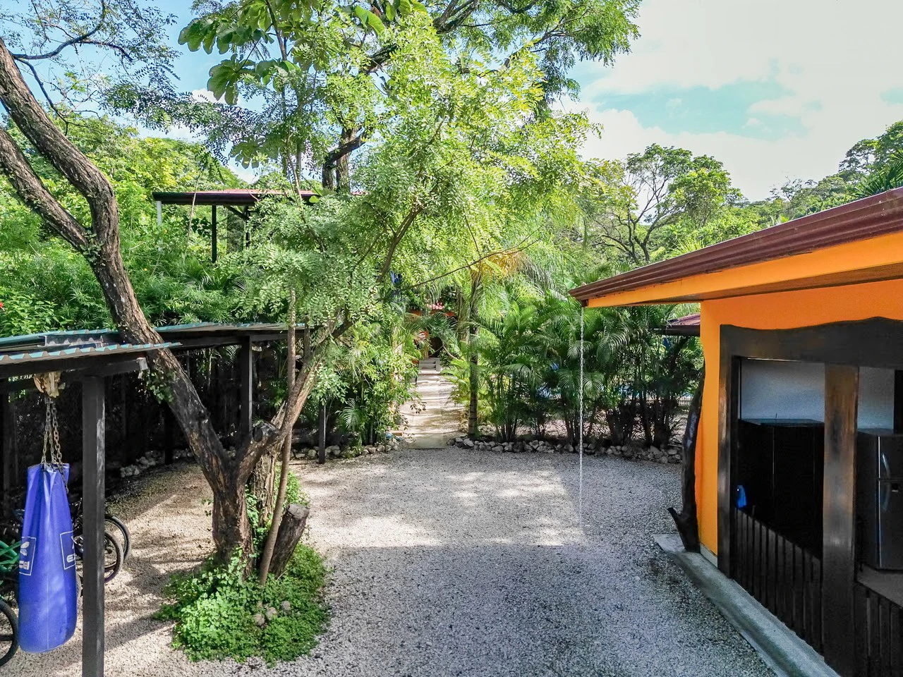 Top-Rated Airbnb Oasis Close to Samara: Countryside House For Sale in Playa Samara - Gallery image 3