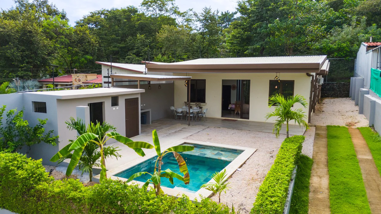 Casa Matias: Charming, well priced 4 bed home located just 5 minutes from the stunning Playa Grande, Guanacaste!