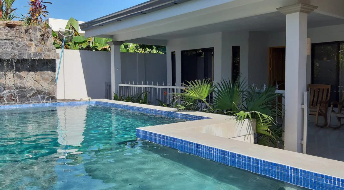 Dos Cocos: 2 Beautiful Homes, 5 Minute Walk To The Sand! - Gallery image 2