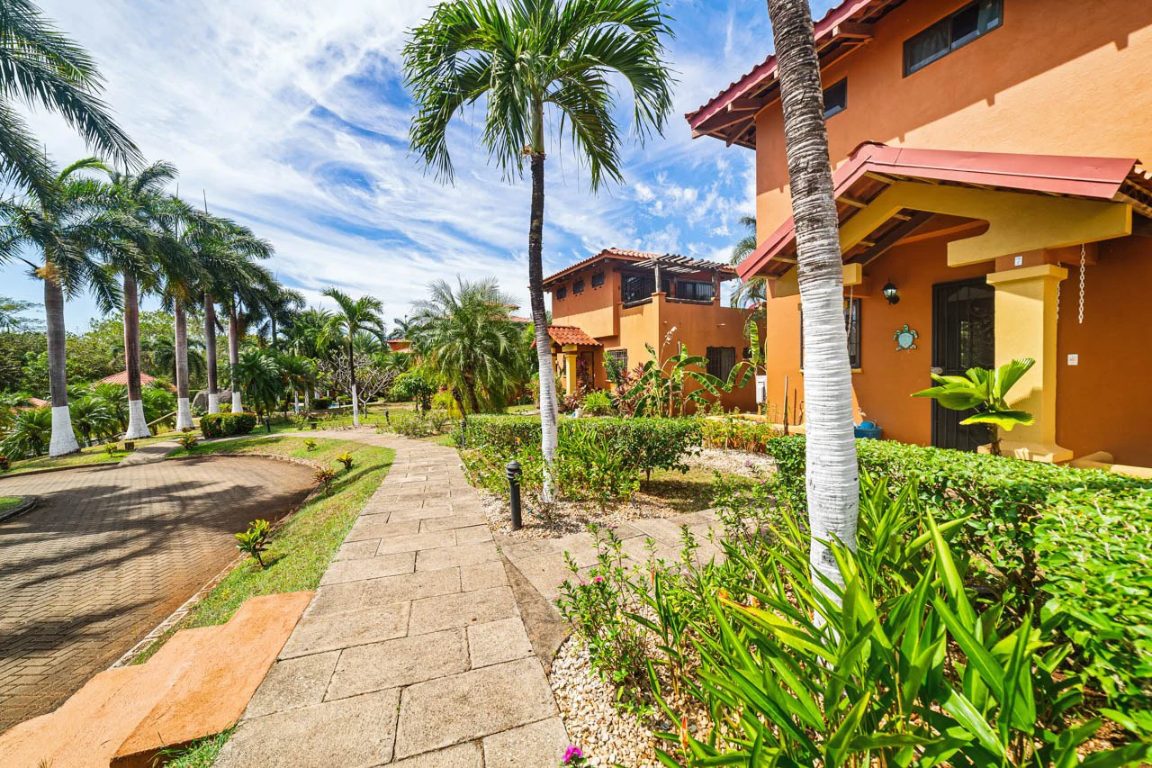 Iguana Villas #7: Turnkey 2BR Villa Near White Sand Beach - Gallery image 23