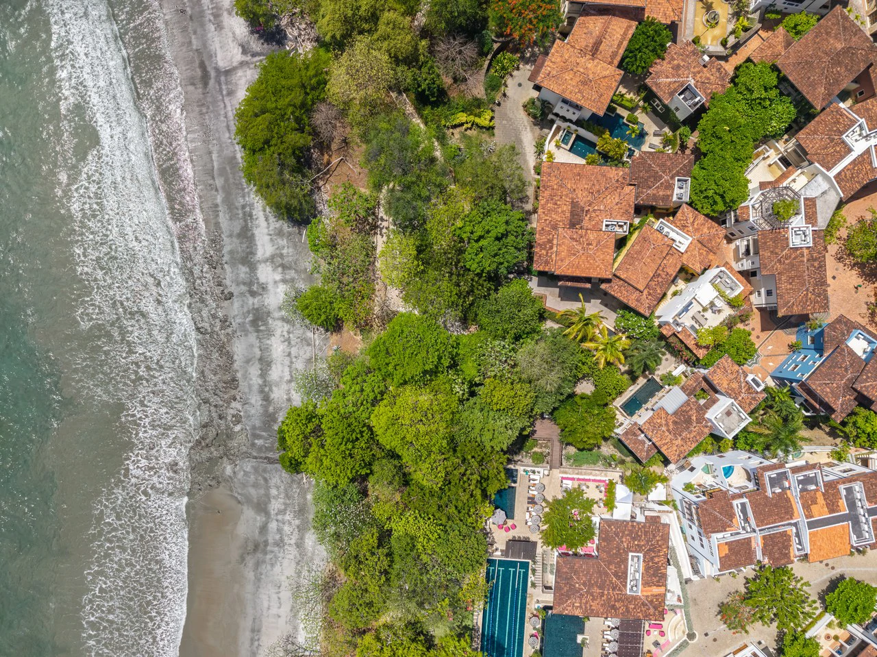 25 Paseo Del Mar: Best-Priced Beachfront Home in Las Catalinas - Gallery image 59