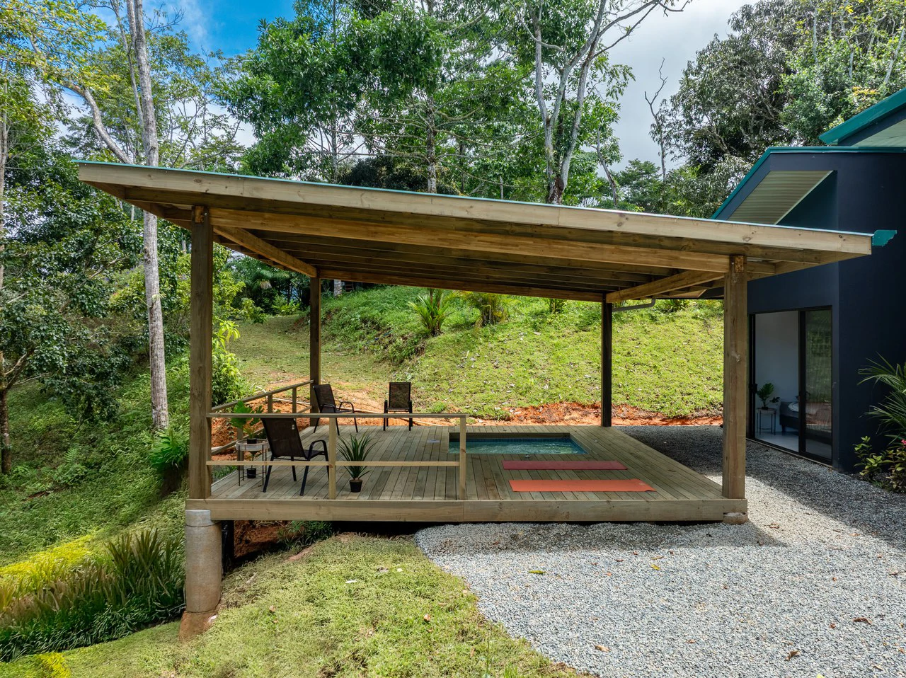 Home with Additional Building Areas and Creek on 3.5 Acres - Gallery image 19