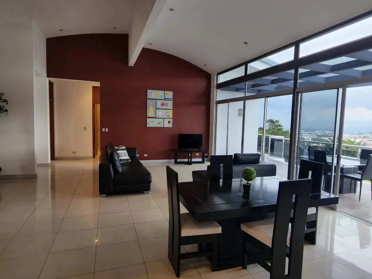 Property For Sale in San Rafael - Gallery image 6