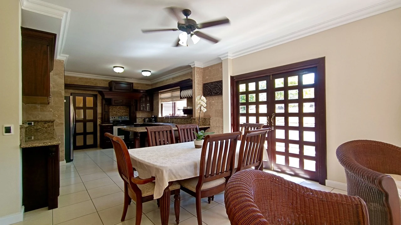 House for sale in Belen, Heredia, Costa Rica. Totally furnished!!! - Gallery image 7