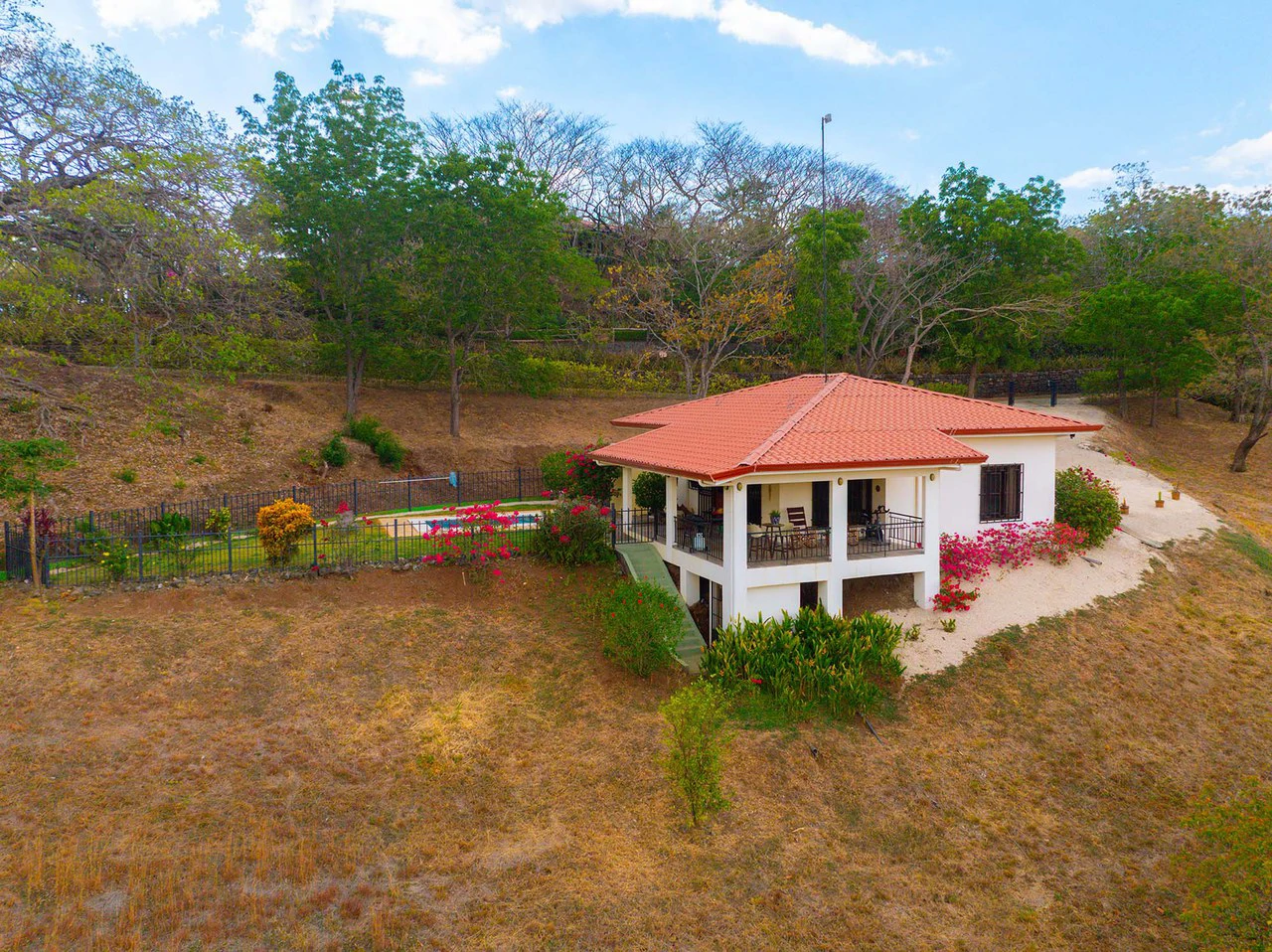 Casa Cartagena: 2Acre Home with Mountain Views in Gated Rancho Cartagena - Gallery image 3