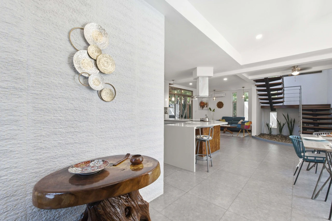 Casa Mykonos: Modern Coastal Living with Private Pool in Surfside Playa Potrero - photo 6