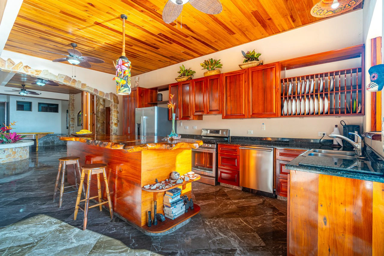 Mountain House For Sale in Escaleras - Gallery image 71