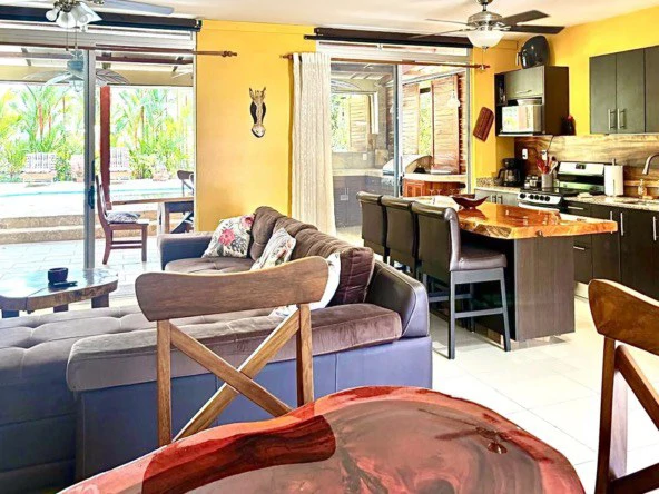 ARA 14: Fully Furnished and Home with Tons of amenities ie. Solar electricity - Gallery image 3