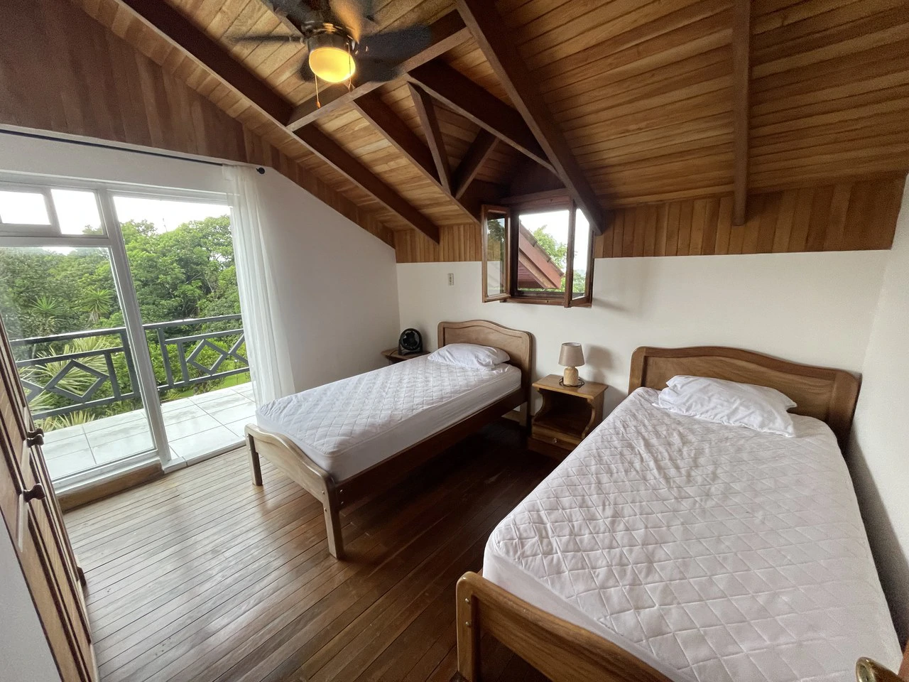 Magnificent 65-acre (26-hectare) estate, featuring a canopy tour, two homes, horses, walking trails, and 14 build-ready platforms. - Gallery image 23