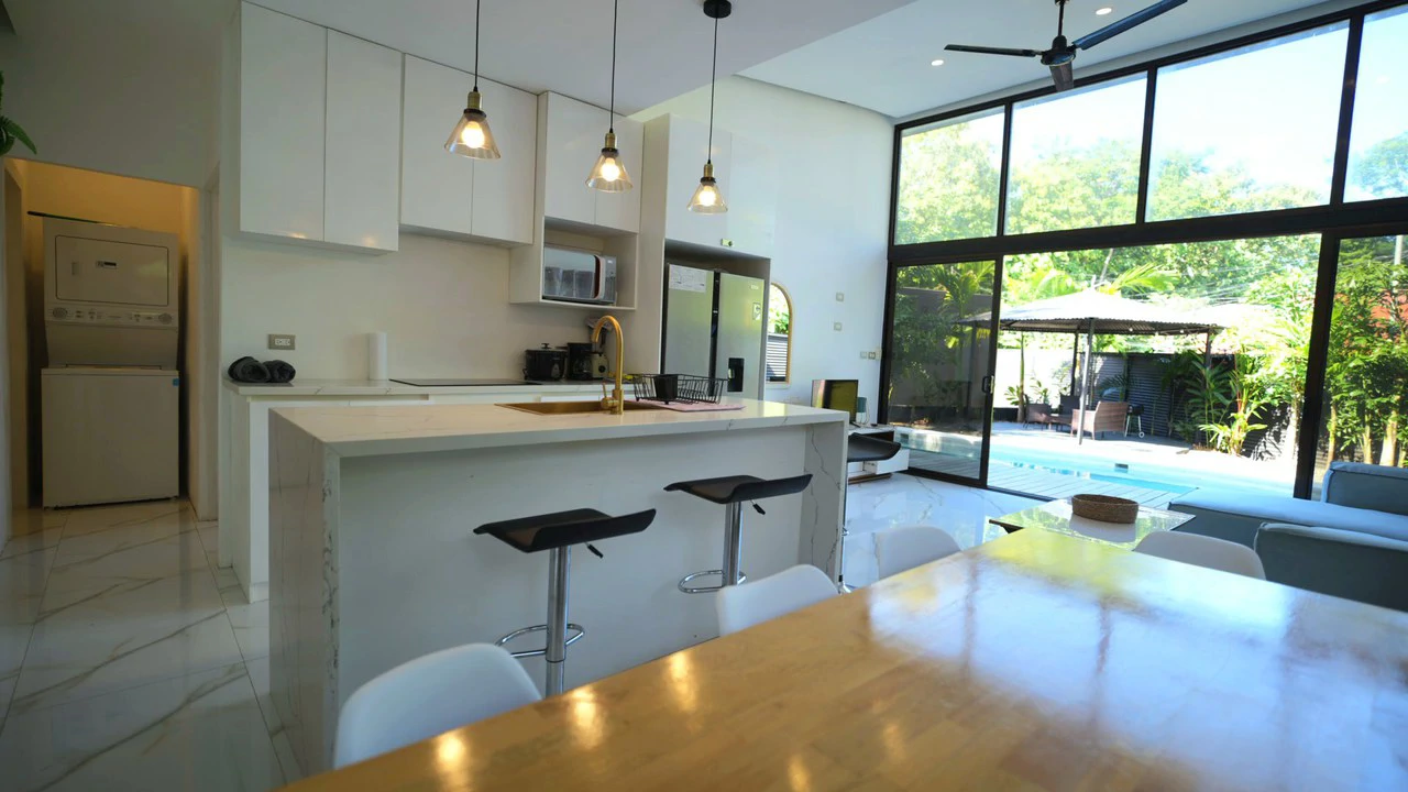 Near the Coast House For Sale in Bahía Ballena - Gallery image 8