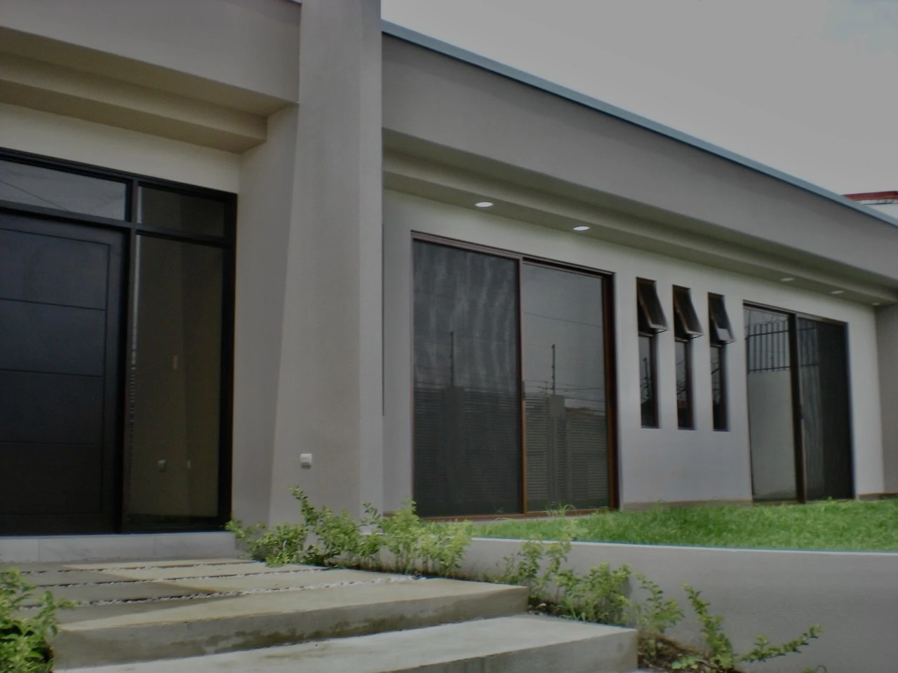 Residencial, Ciudad Cariari: Exclusive Opportunity: Spacious Home for Sale in Residencial Bosques de Doña Rosa, Ciudad Cariari