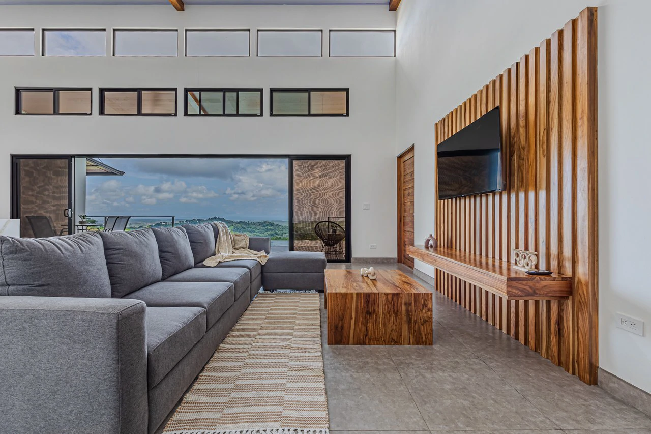 CHONTALES NEW VILLA WITH PANORAMIC OCEAN AND MOUNTAINS VIEWS: Mountain Villa For Sale in Ojochal - Gallery image 5
