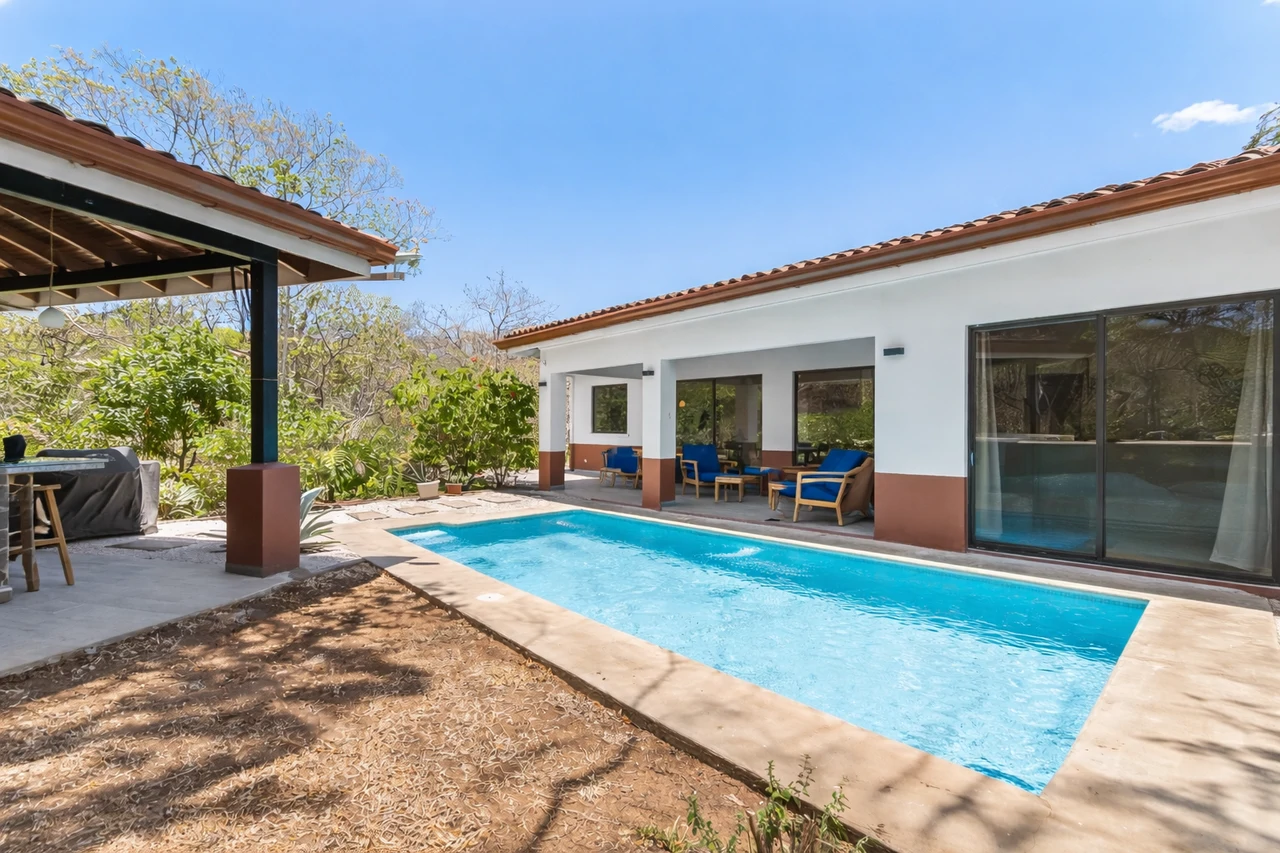 Modern-Style Home with Pool in Gated Community Near Tamarindo - photo 25