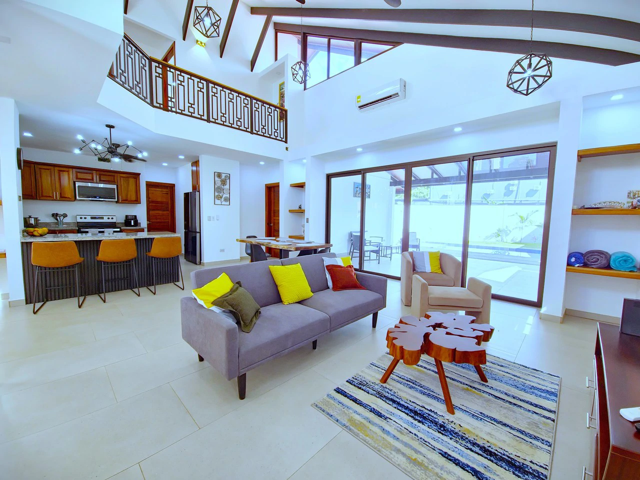 Price Reduced - Modern Oasis Near Uvita: Contemporary Living with Pool & Privacy - Gallery image 8