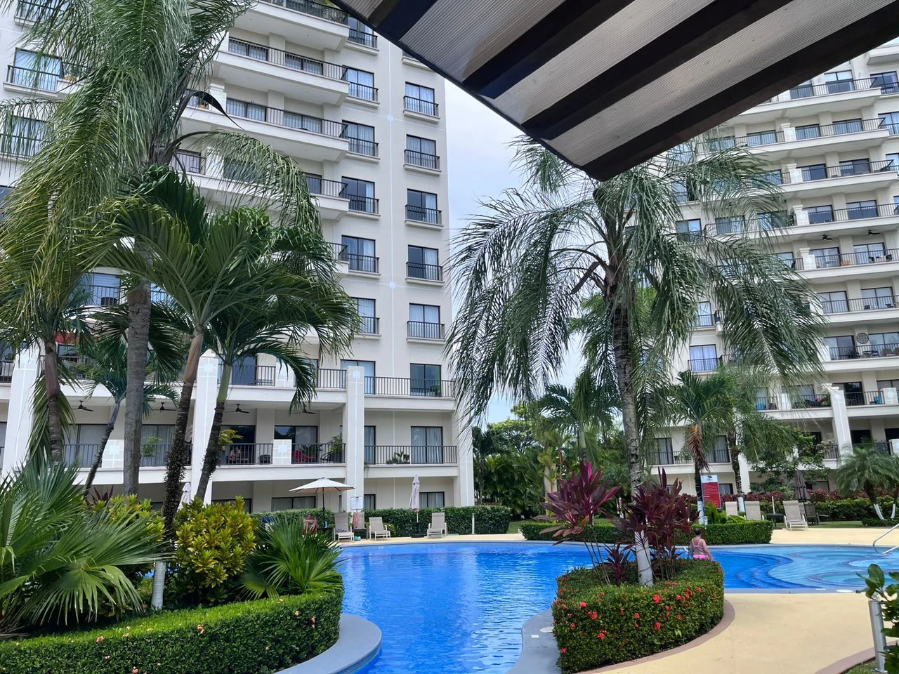Condo Jaco Bay. Jaco Costa Rica: Near the Coast Apartment For Sale in Jacó - Gallery image 43