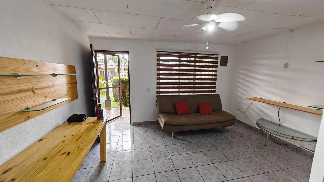 Jaco Apartment next to Urgent Care, Groceries, Movies, Restaurants - Gallery image 9