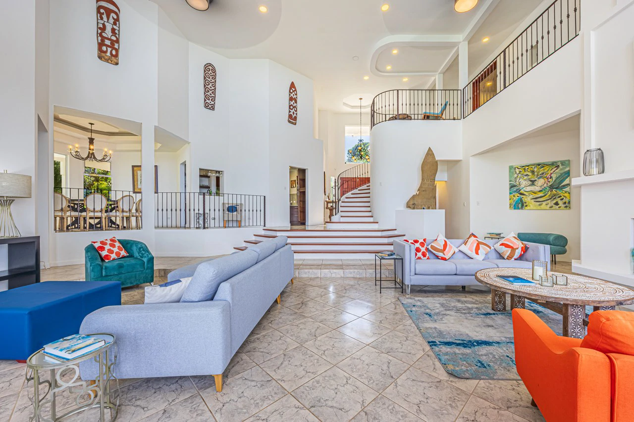 17 ACRES – 5 Bedroom Grand Estate, Guest House, SPECTACULAR VIEWS!!! - Gallery image 13