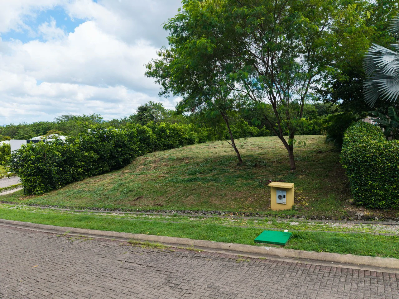 Prime Flat Lot in Senderos:  Ready to Build | Premium Phase 1 Location - Gallery image 6