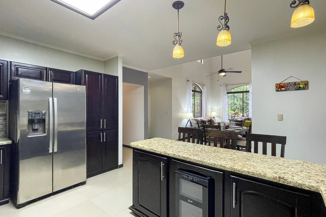 Manuel Antonio 3 bedroom- 3 bath with pool in Gated Development - Gallery image 12