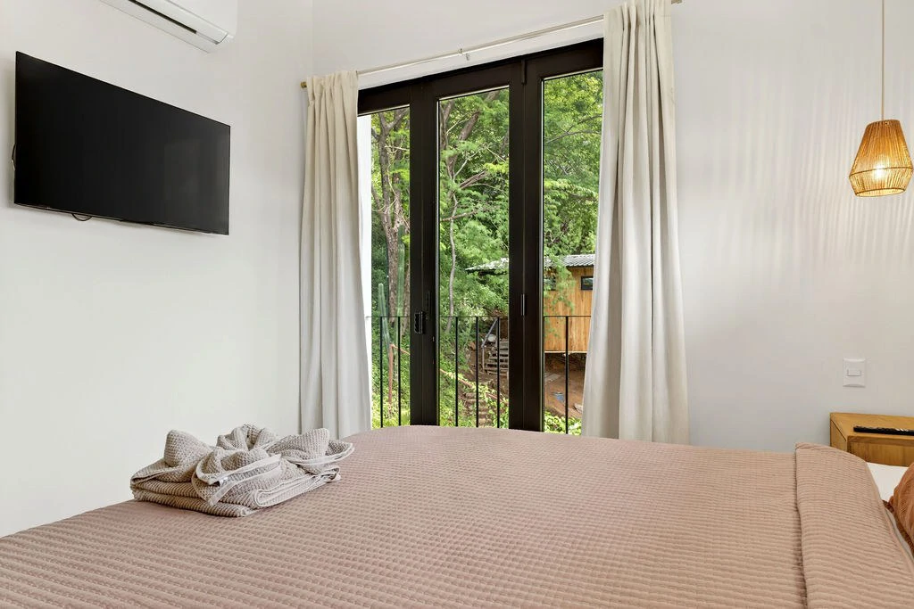 Casa Agave Azul: Contemporary 4-Bedroom Home with Attached Guest Suite in Playa Potrero - Gallery image 12