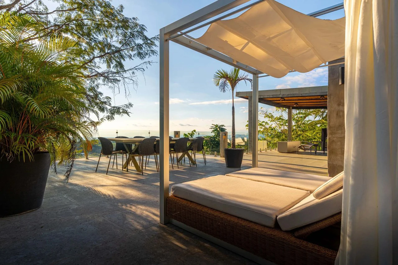 Casa Moon Diablo: Iconic Ocean View Luxury Estate with Infinity Pool, Rooftop Patio, Gym & Sauna in Manuel Antonio - Gallery image 65