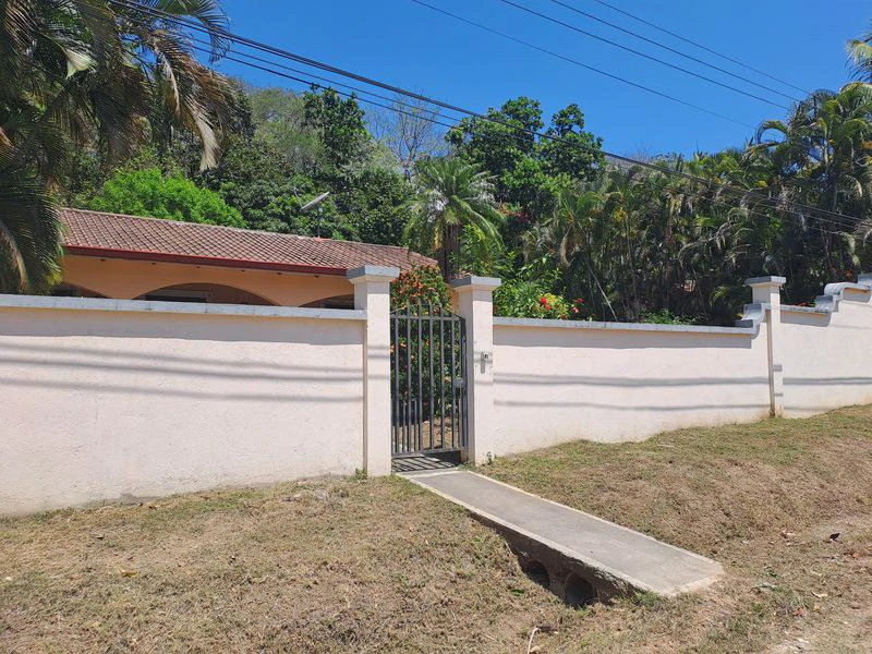 Casa Colonial: All the Charm of a 250 m2 Tropical Hacienda Ideally Located - Unique Opportunity! - Gallery image 26