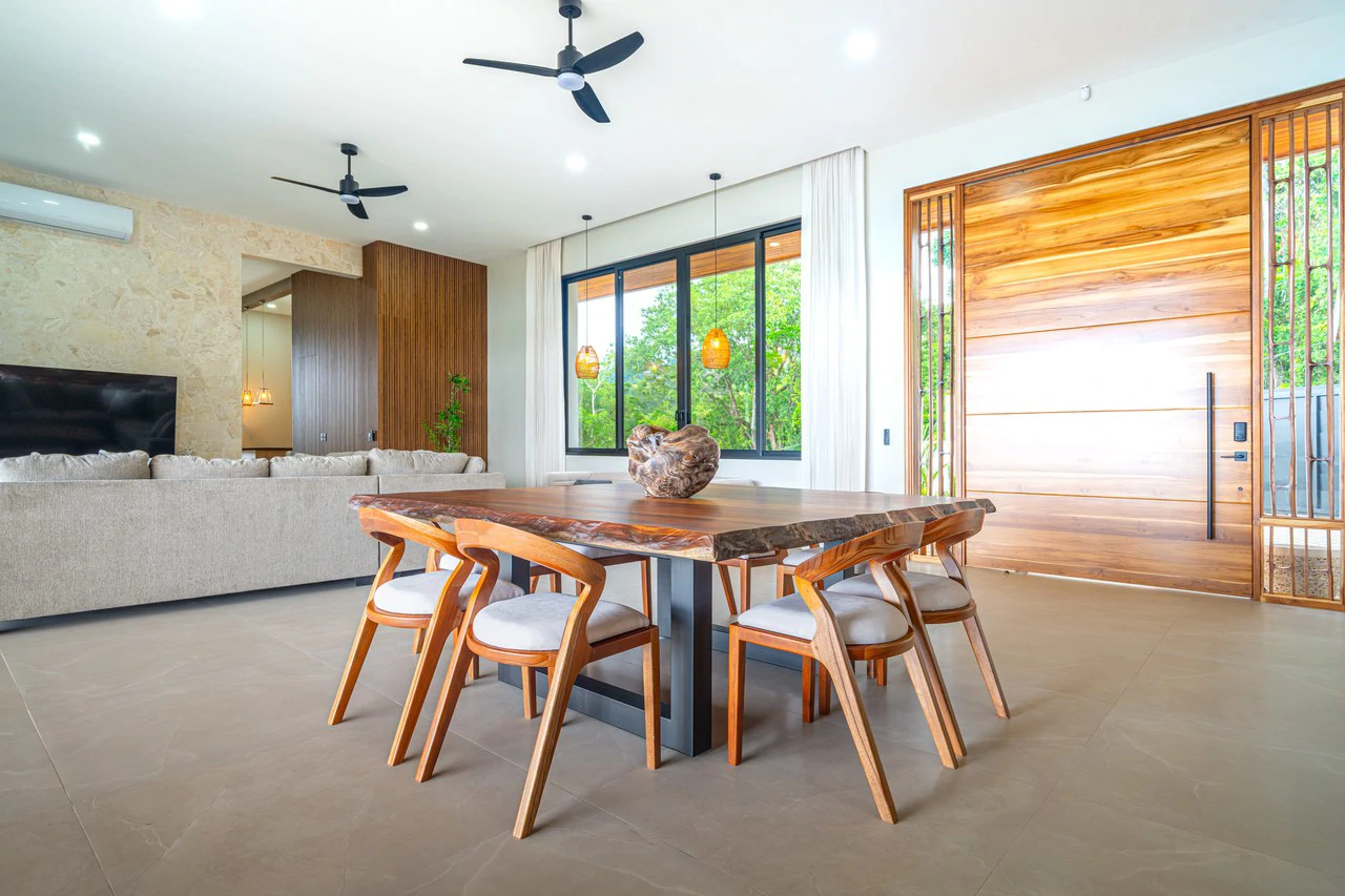 Lion's Gate Sunset Estate - Gallery image 81