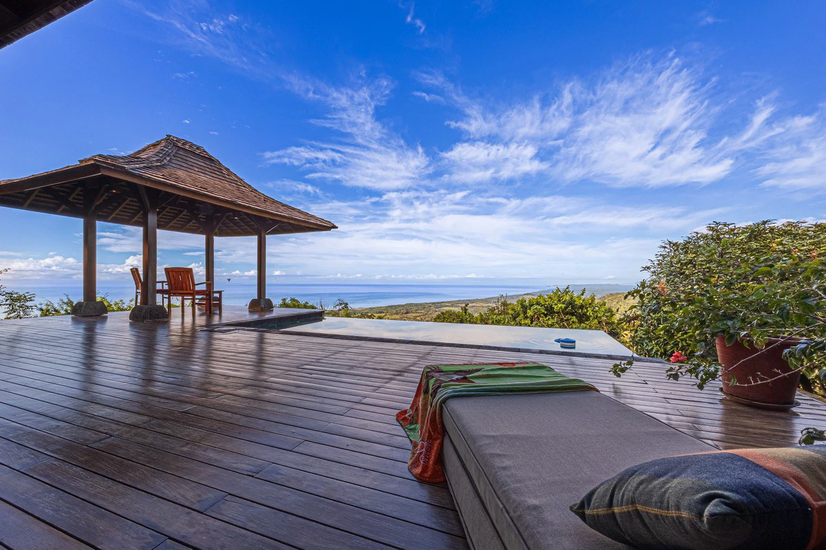1.37 ACRES – 2 Bedroom Bali Style Home With Pool And THE BEST Ocean View!!!!! - Gallery image 11