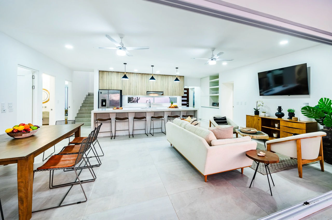 The Enclave: Ultra-Modern 5 Bedroom Villa Located Minutes From the Beach! - Gallery image 11